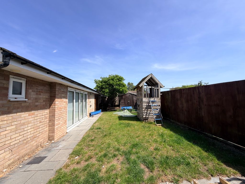 Property photo 2 of 13
