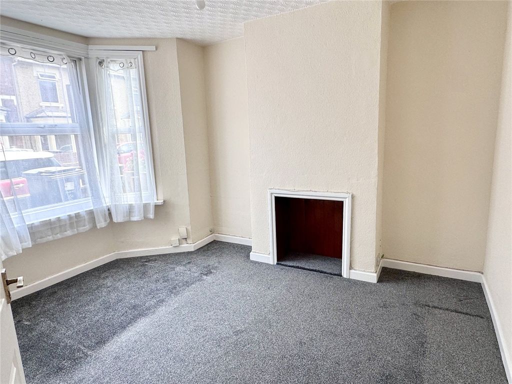 Property photo 3 of 9 Picture No. 06