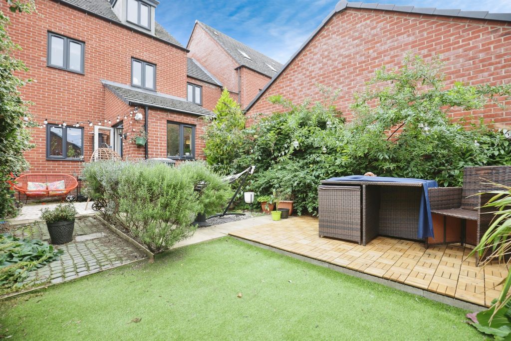 Property photo 3 of 17