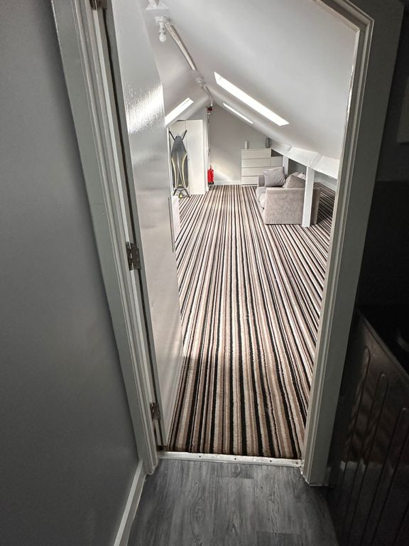 Property photo 1 of 3