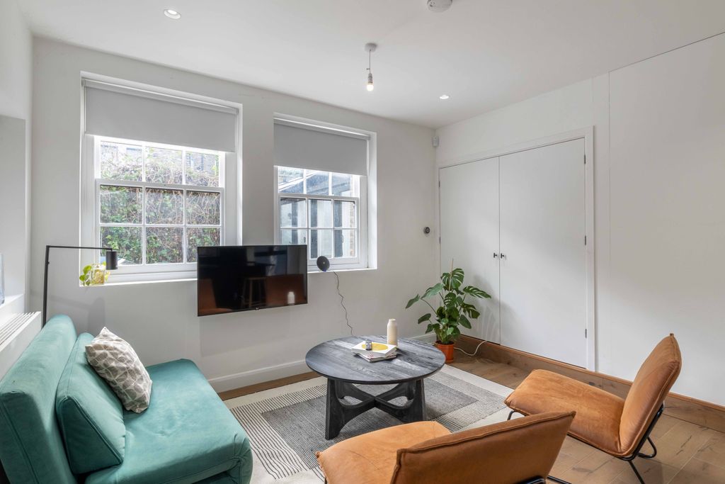 Property photo 3 of 10 Picture 3