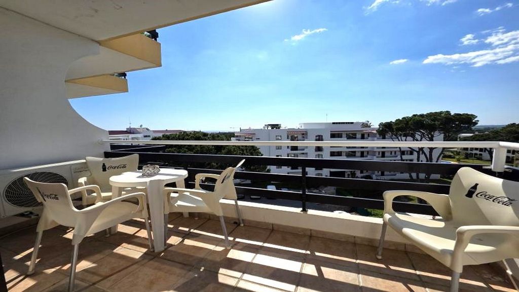 Property photo 3 of 25