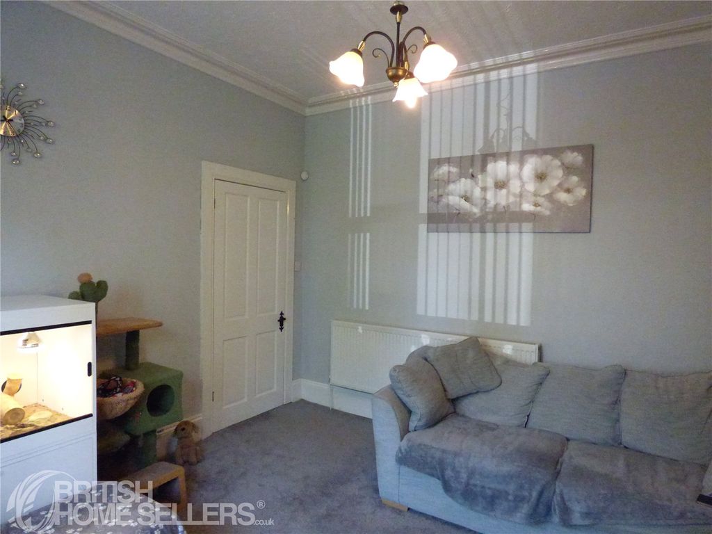 Property photo 2 of 26 Picture No. 05