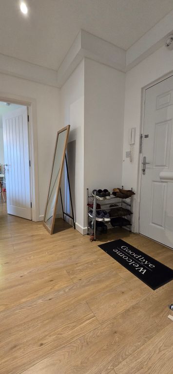 Property photo 2 of 17 Photo