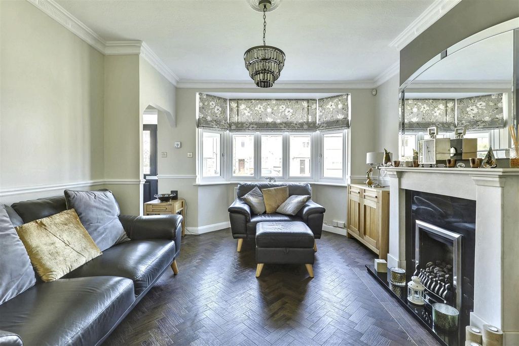 Property photo 3 of 20 Sandringham_8.Jpg
