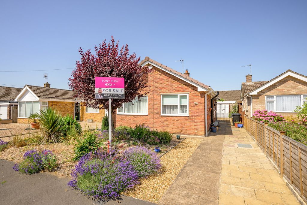 Property photo 1 of 18