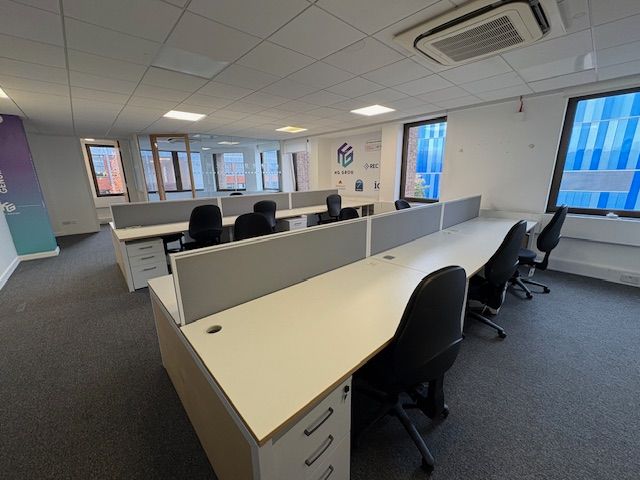 Property photo 3 of 10