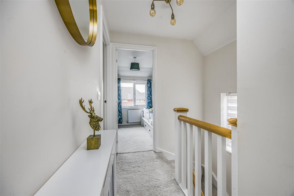 Property photo 3 of 22 2 Birkbeck Close, Waterlooville-Porticomarketing-S