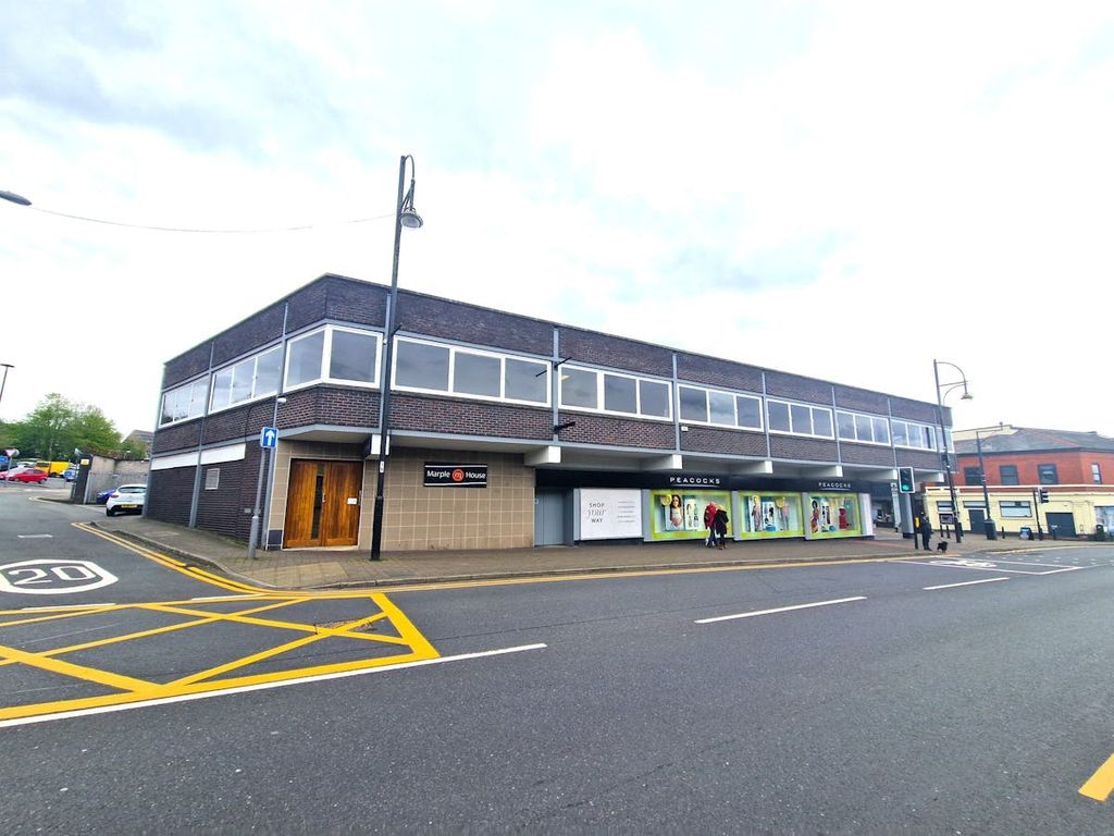 Property photo 1 of 12 Marple House 1.Jpg