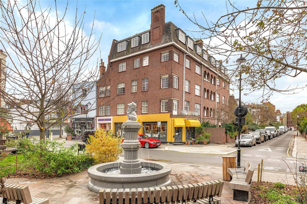 Property photo 1 of 7 External