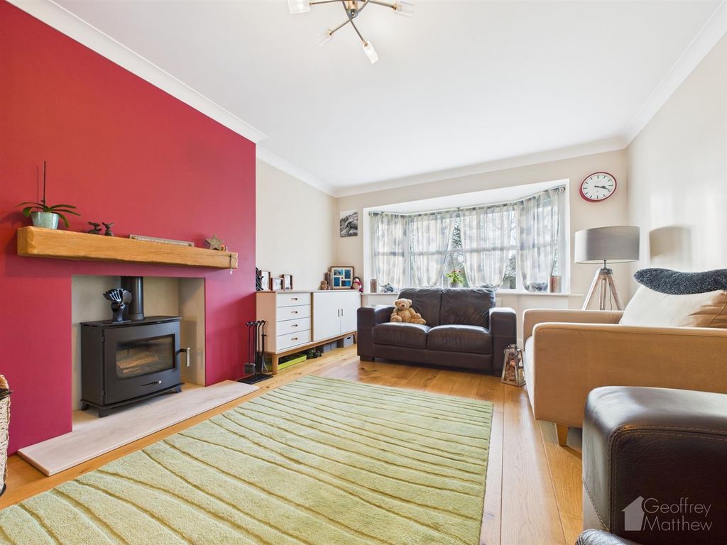 Property photo 3 of 32 Cam02365G0-Pr0411-Still025.Jpg