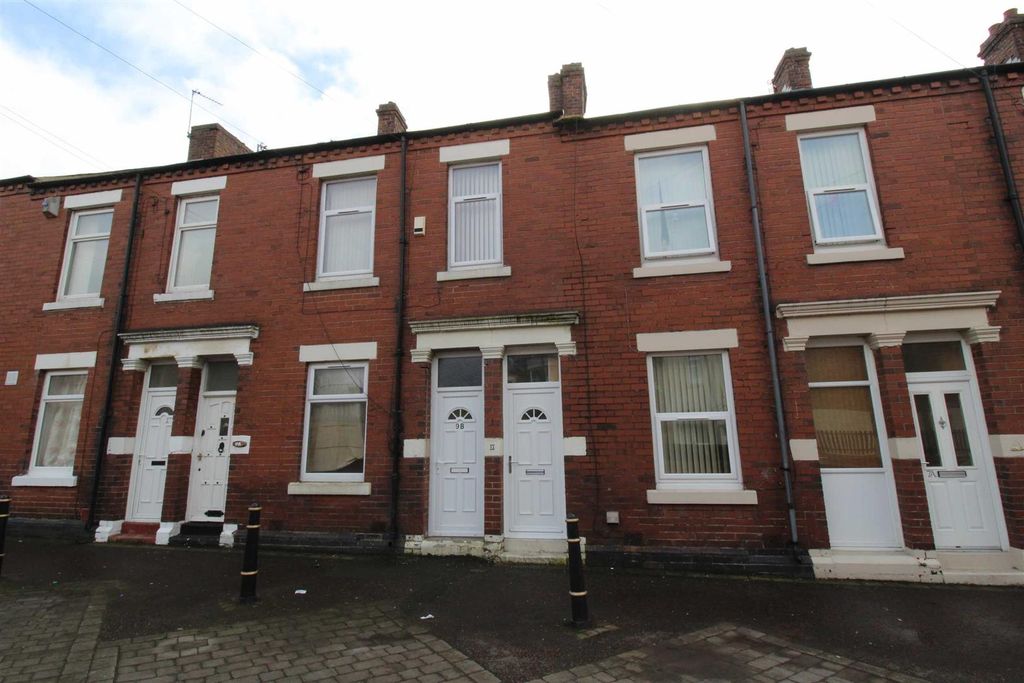 Property photo 1 of 6