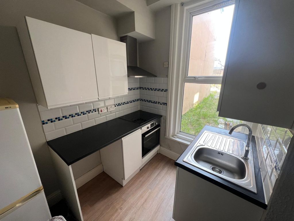 Property photo 2 of 4 Images