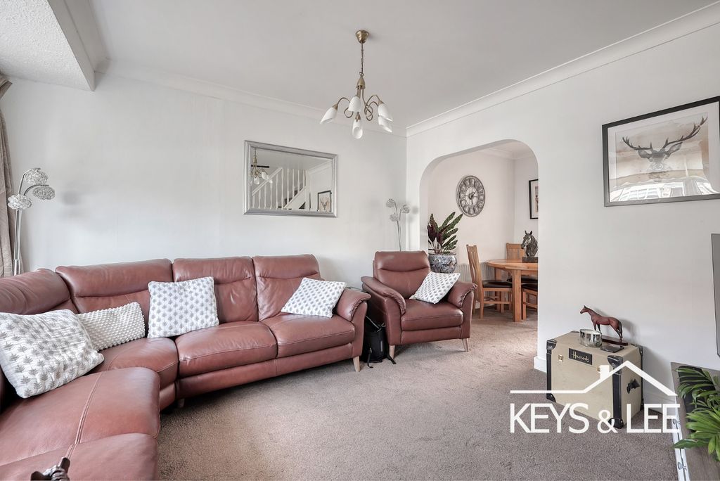 Property photo 3 of 16 4301505