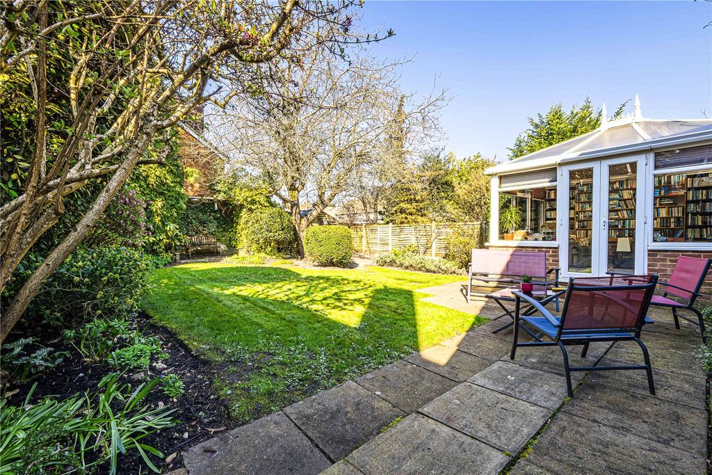 Property photo 2 of 16 Picture No. 05