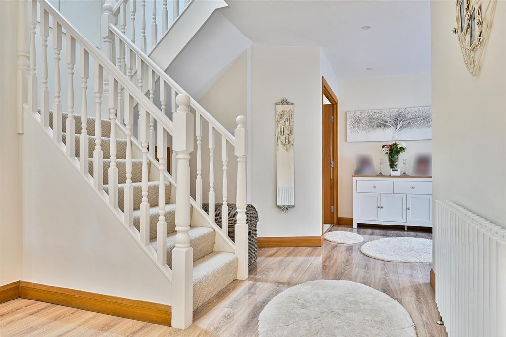 Property photo 3 of 21 3.Jpg