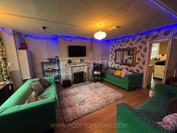 Property photo 1 of 8 8704306.Jpg