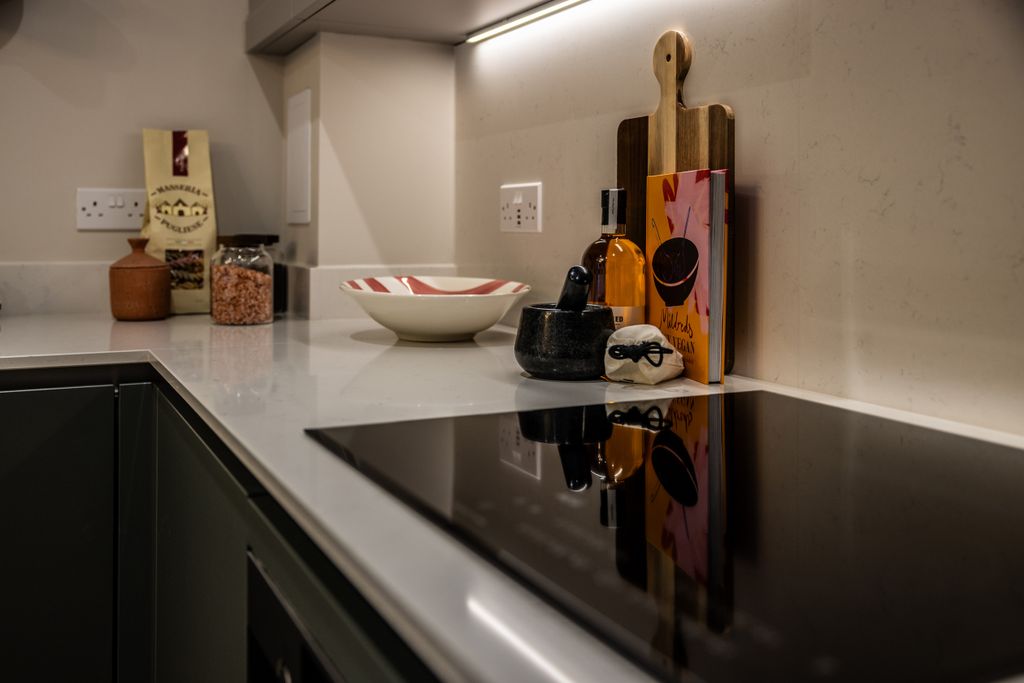 Property photo 3 of 9 Kitchen Detail