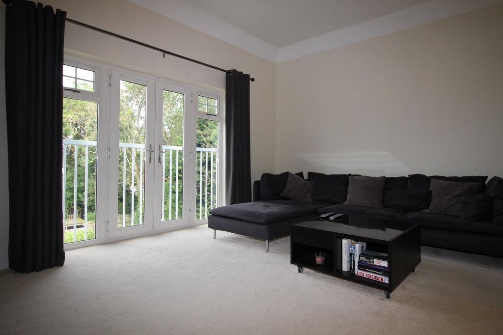 Property photo 2 of 7
