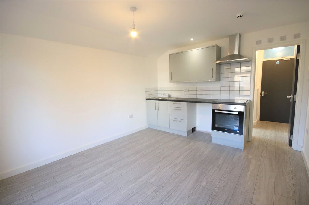 Property photo 1 of 7 Studio Room