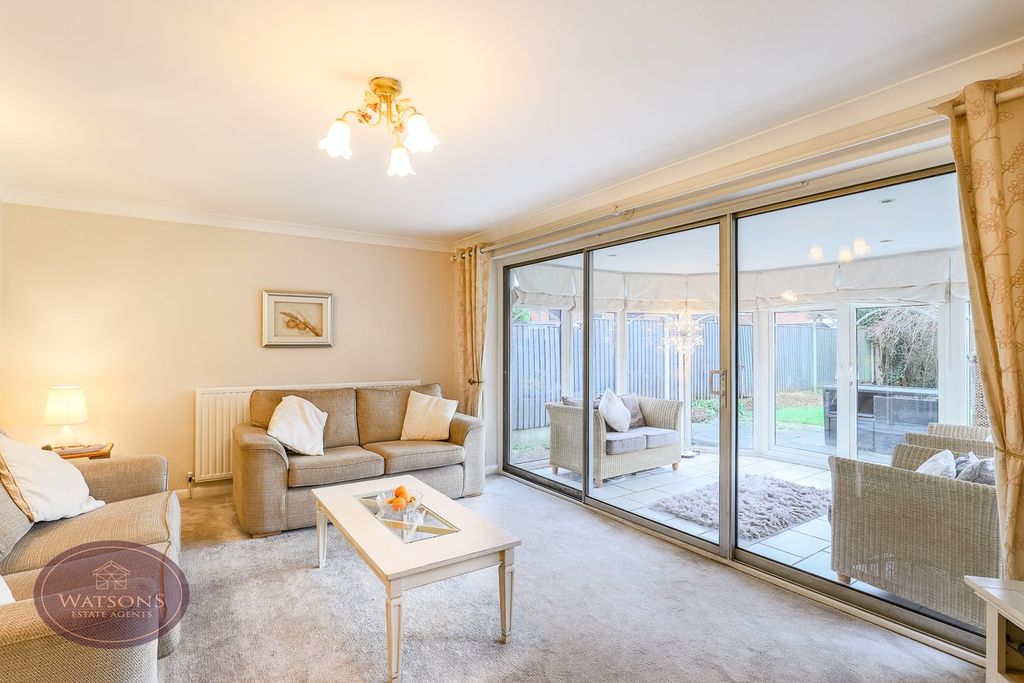 Property photo 2 of 26