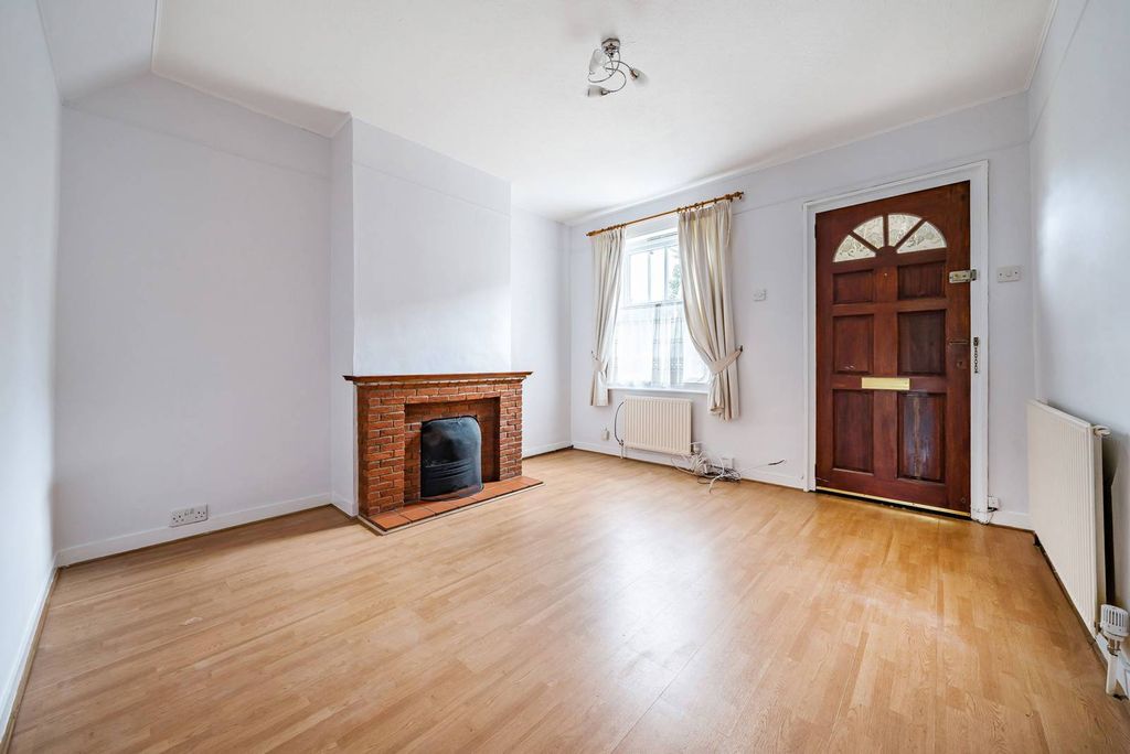 Property photo 1 of 15