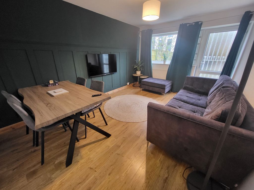 Property photo 2 of 17 Gallery