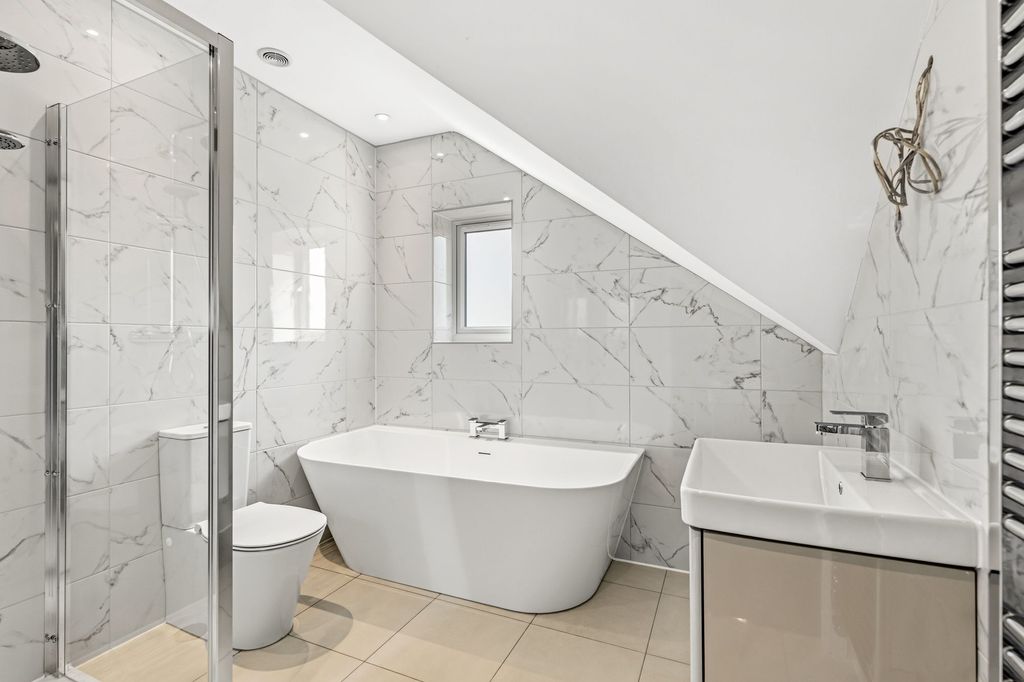Additional image 17 of 5 bed detached bungalow for saleCleveland Avenue, North Hykeham LN6
