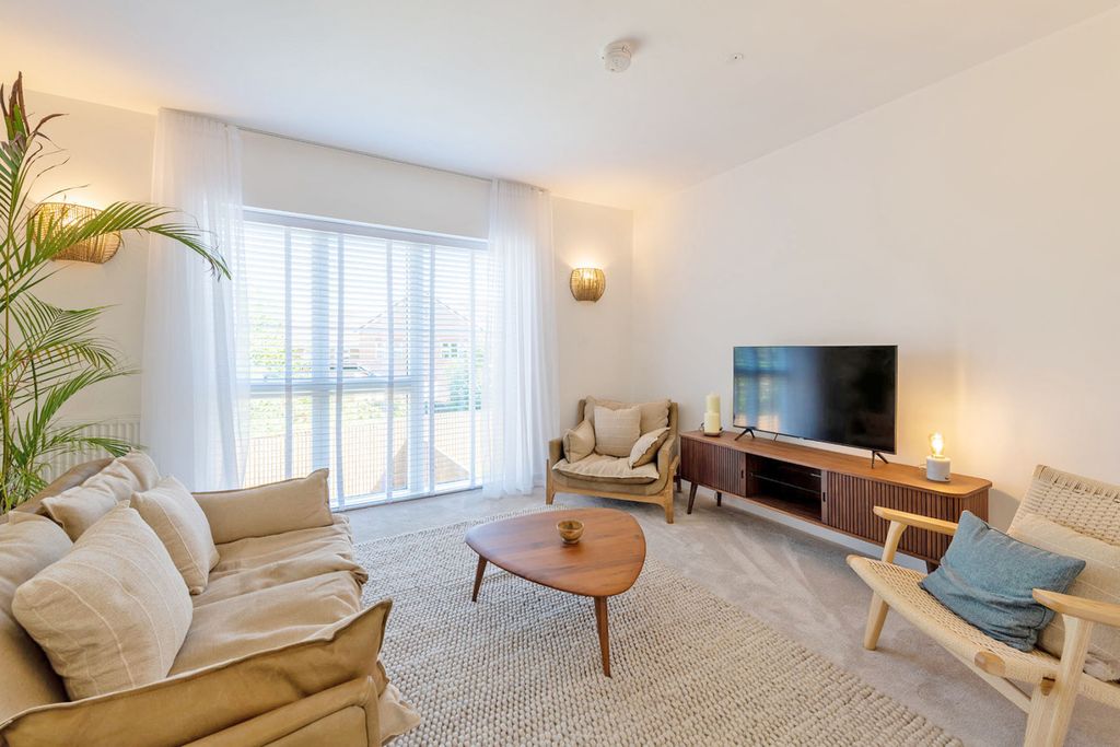 Property photo 1 of 10 Picture No. 25