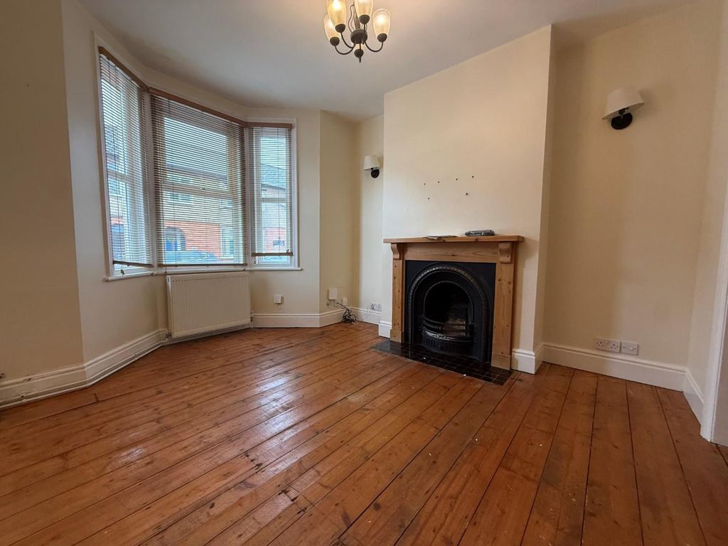 Property photo 2 of 10 6.Jpg