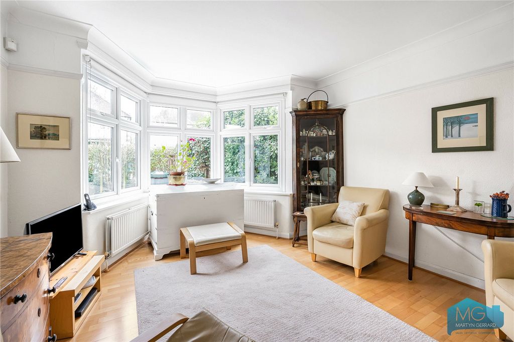 Property photo 2 of 25 Picture No. 37