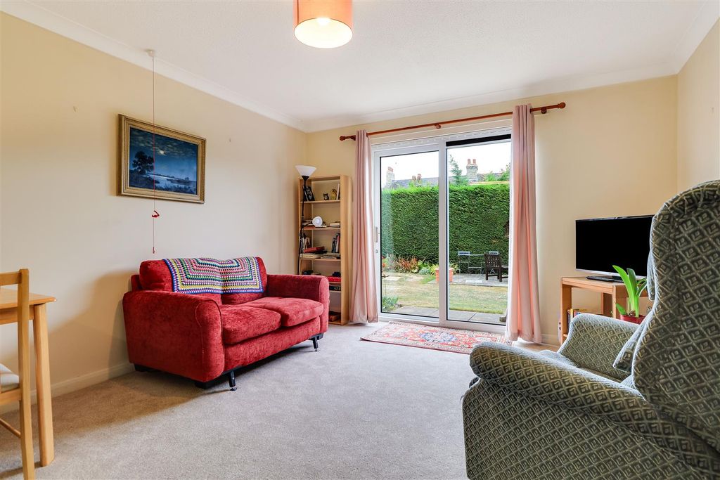 Property photo 3 of 13 Img (3).Jpg
