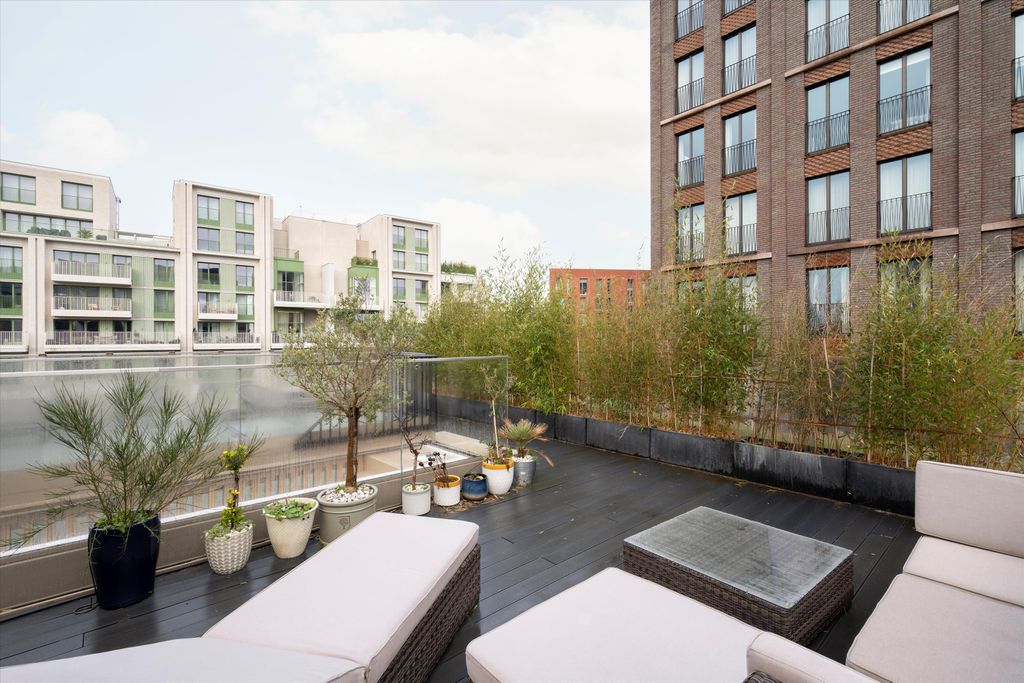 Property photo 2 of 26 Image