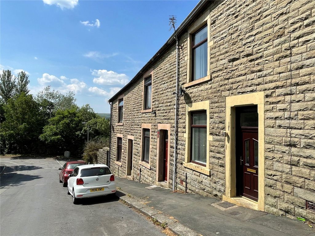 Property photo 1 of 12 Picture No. 05