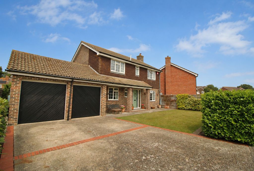Property photo 1 of 26