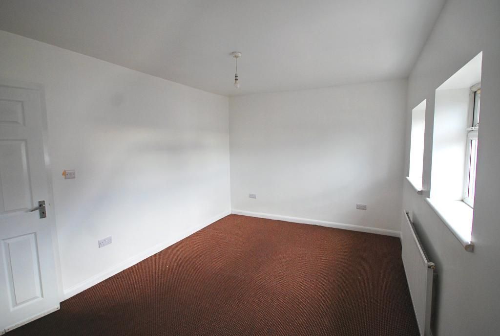 Property photo 3 of 6 Bedroom 2