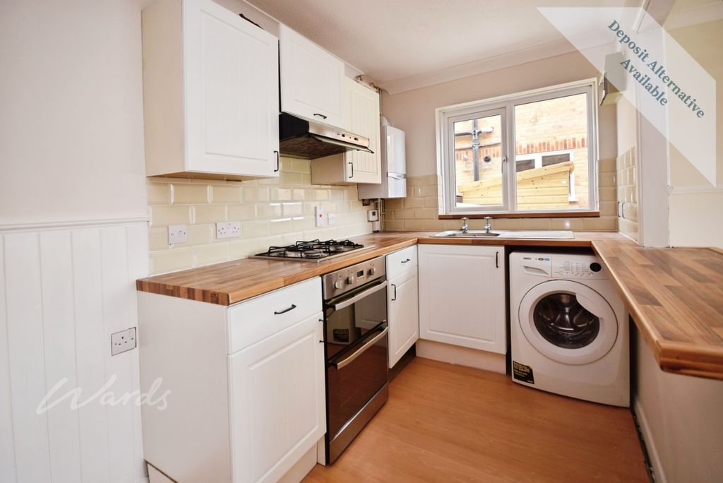 Property photo 2 of 7 Kitchen