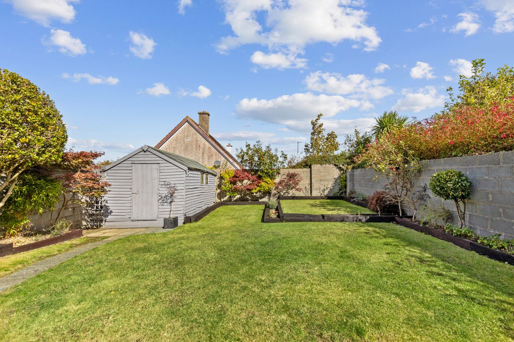 Property photo 2 of 22