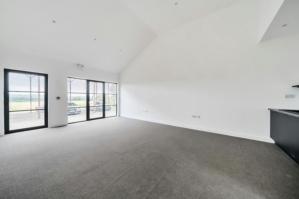 Property photo 3 of 5 1167089 3.Jpg