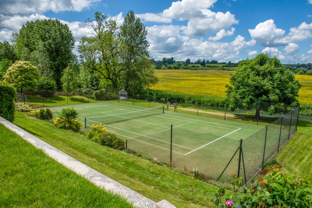 Additional image 12 of 6 bed property for saleStour Provost, Dorset, Dorset SP8