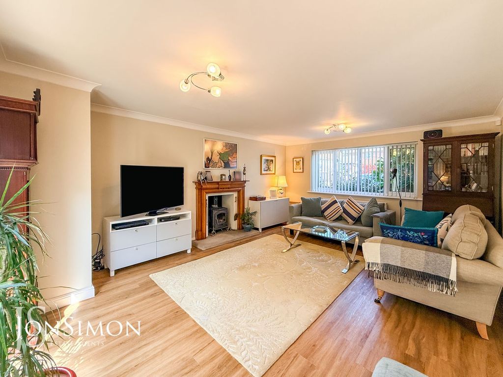 Property photo 2 of 46