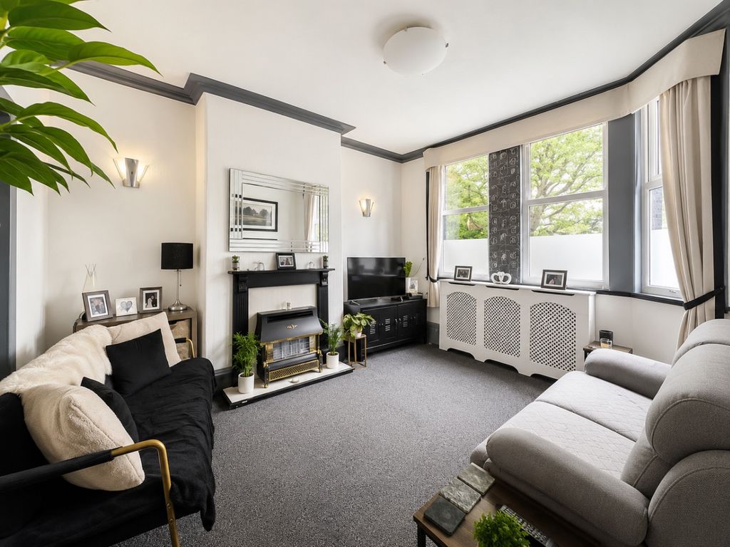 Property photo 3 of 14 5158412