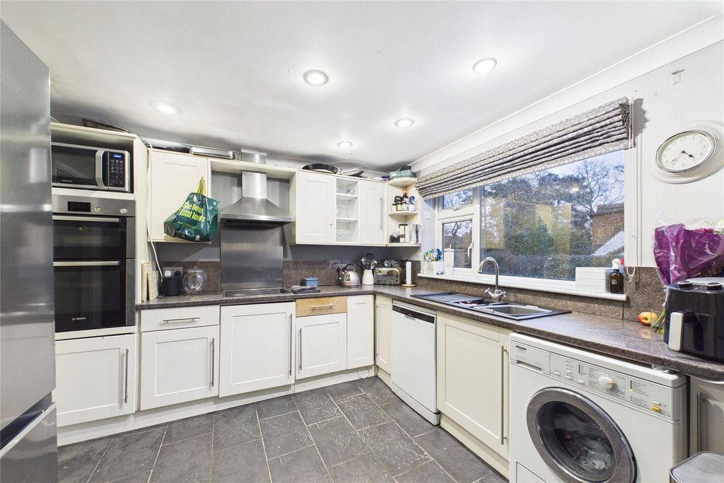 Property photo 3 of 5 Picture No. 02