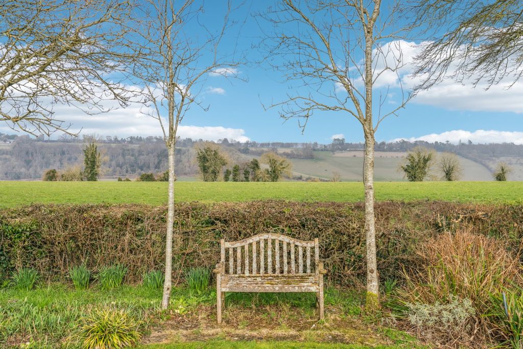 Property photo 3 of 28 4809-Hr-3