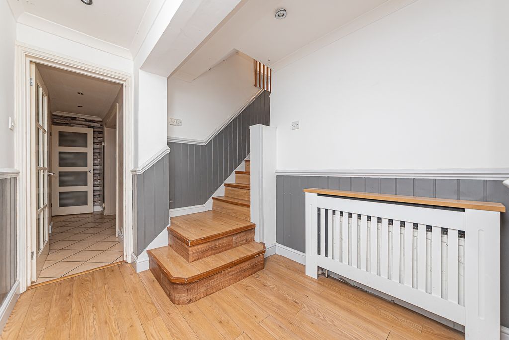 Property photo 3 of 41 (35)