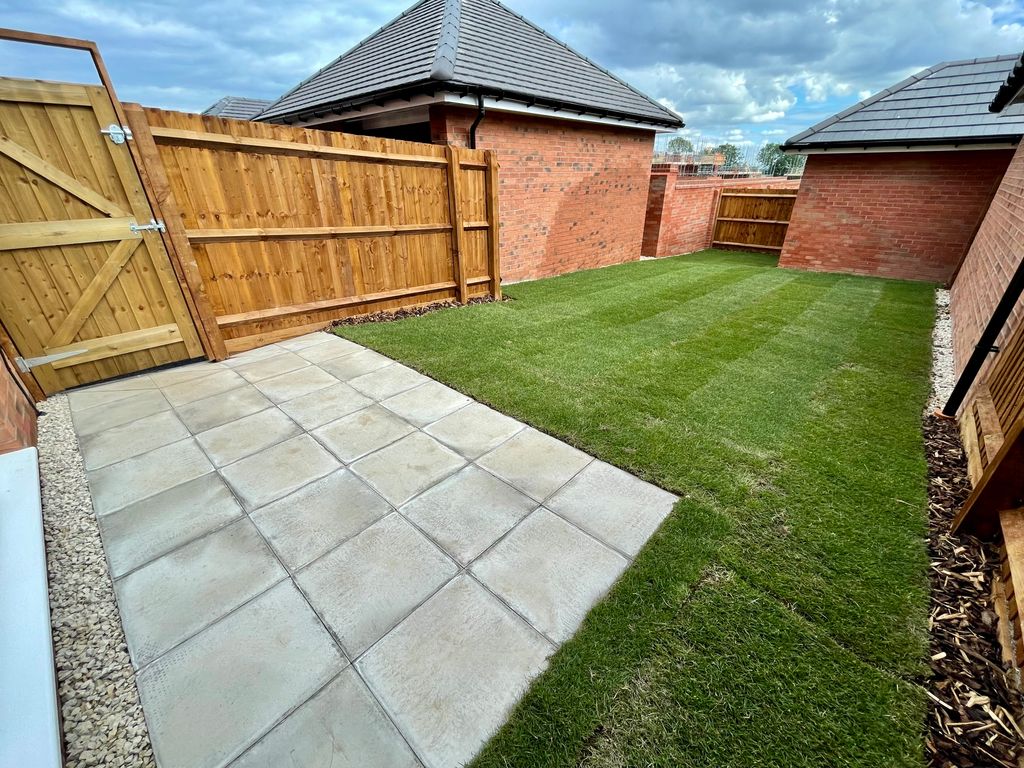 Property photo 3 of 14