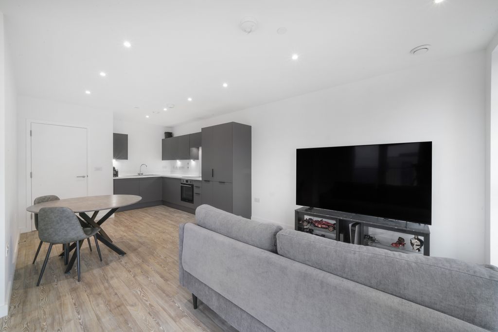 Property photo 2 of 10 Gallery