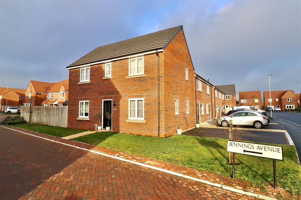 Property photo 1 of 20