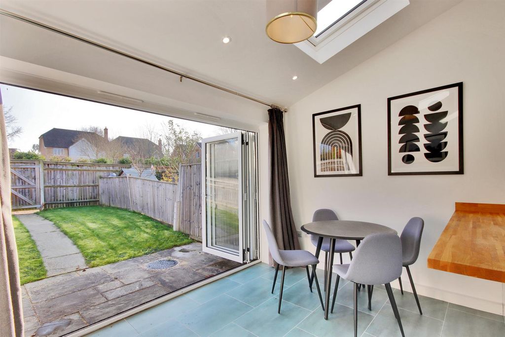 Property photo 3 of 15 62999_018.Jpg