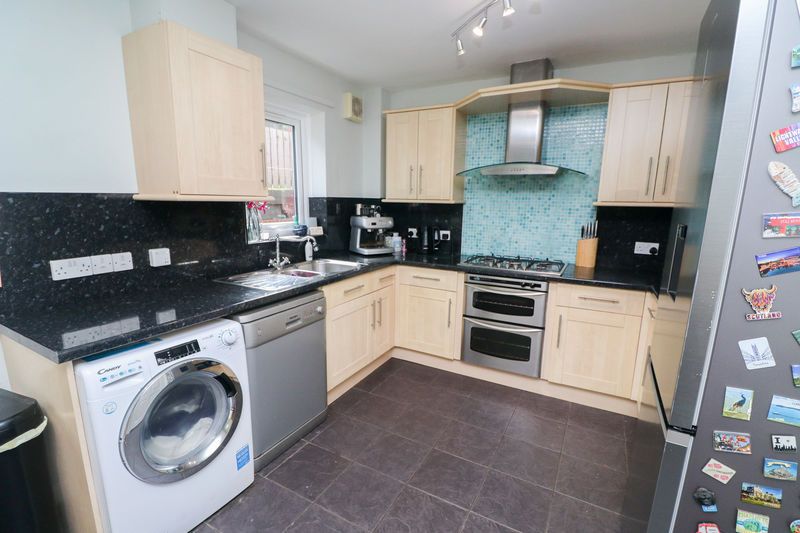 Property photo 2 of 15 Kitchen/Diner